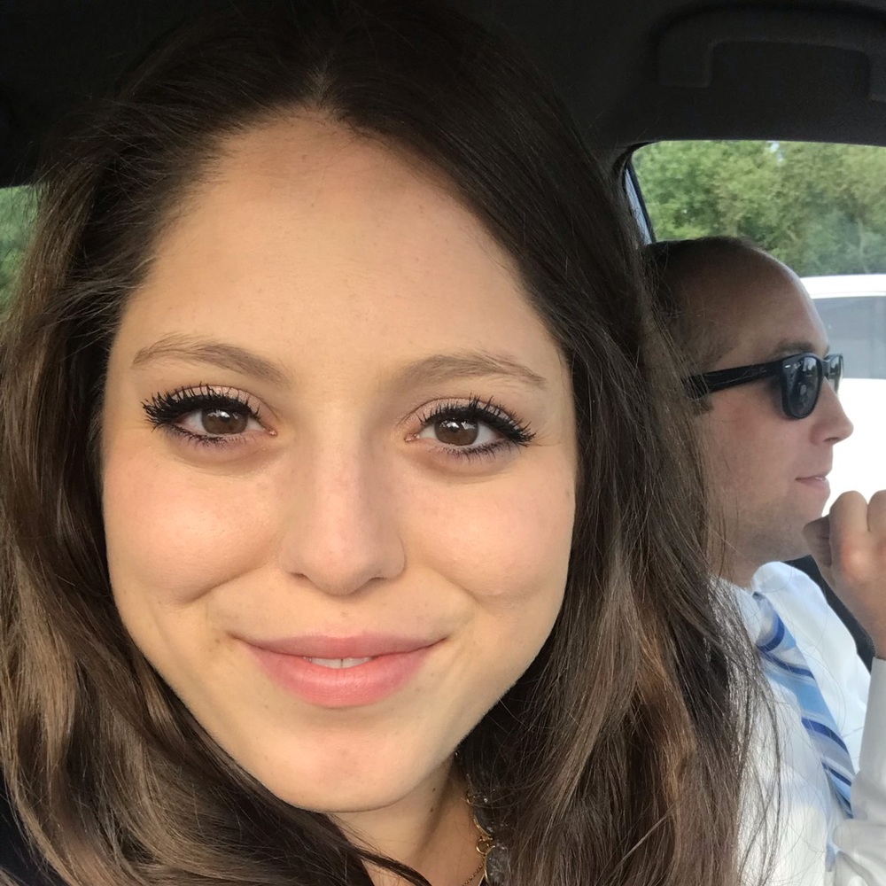 Meet your Posher, Emily